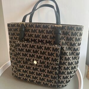 Michael Kors Signature Logo Coated Canvas Jet Setter Bag Black and Tan